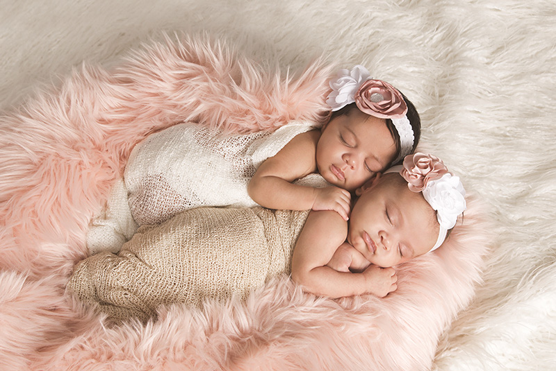 newborn twin photography